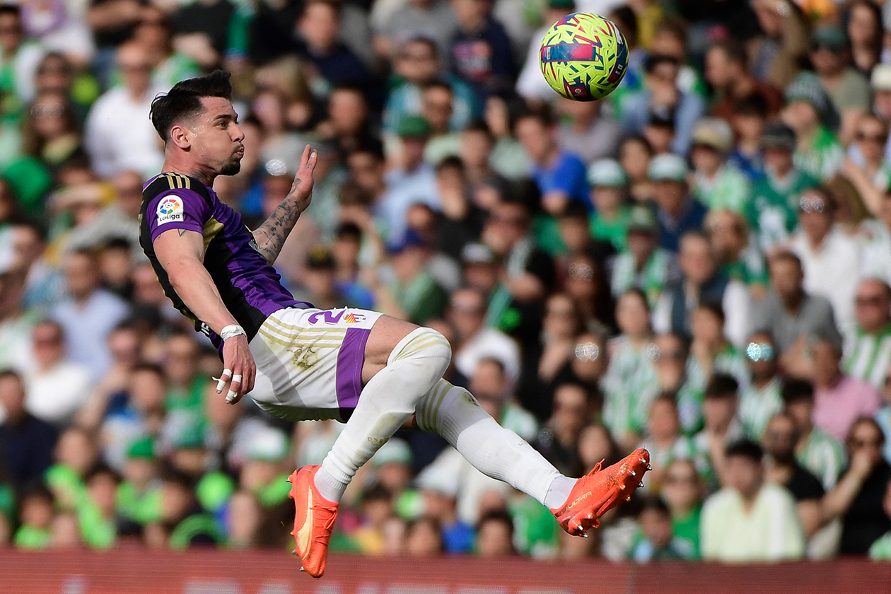 Beşiktaş sağ bekte rota değiştirdi: Yeni isim için harekete geçildi