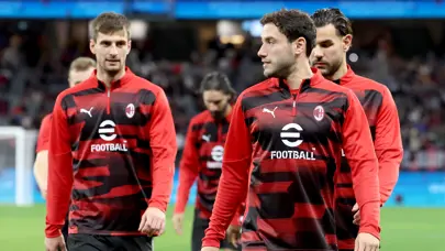 Beşiktaş ve Galatasaray sağ bek transferinde karşı karşıya: Sözleşmesi sona eriyor