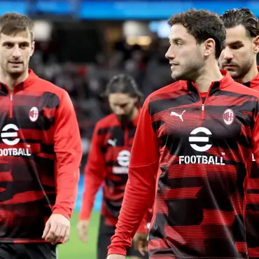Beşiktaş ve Galatasaray sağ bek transferinde karşı karşıya: Sözleşmesi sona eriyor