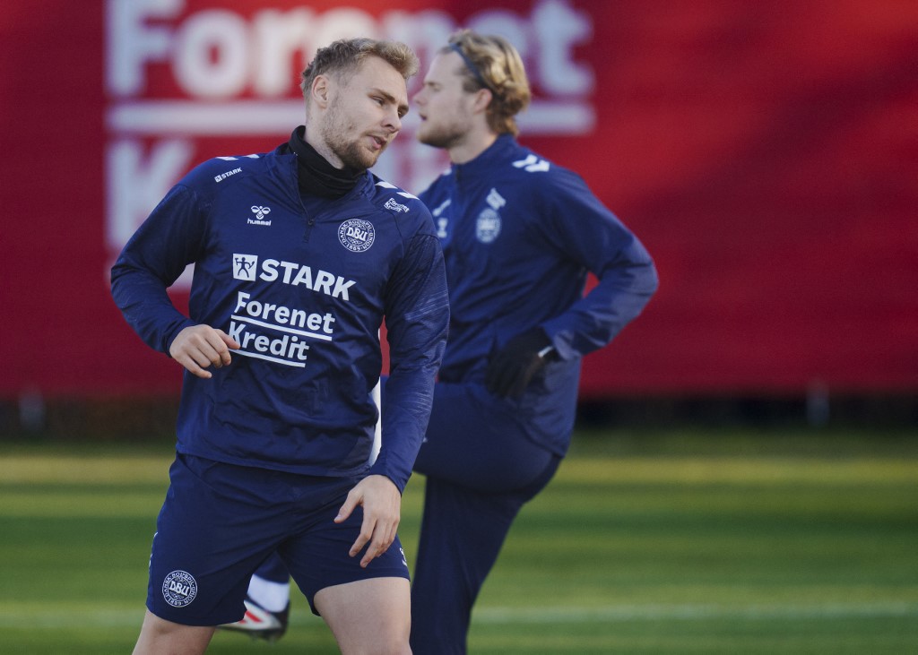 Nelsson'un kendi kalesine golü takımına pahalıya patladı