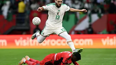 Cezayir Afrika Kupası'na farklı galibiyetle başladı