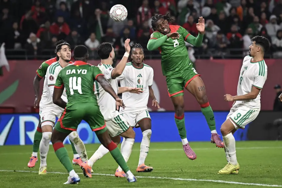 Cezayir Afrika Uluslar Kupası'nda son 16 turunu garantiledi