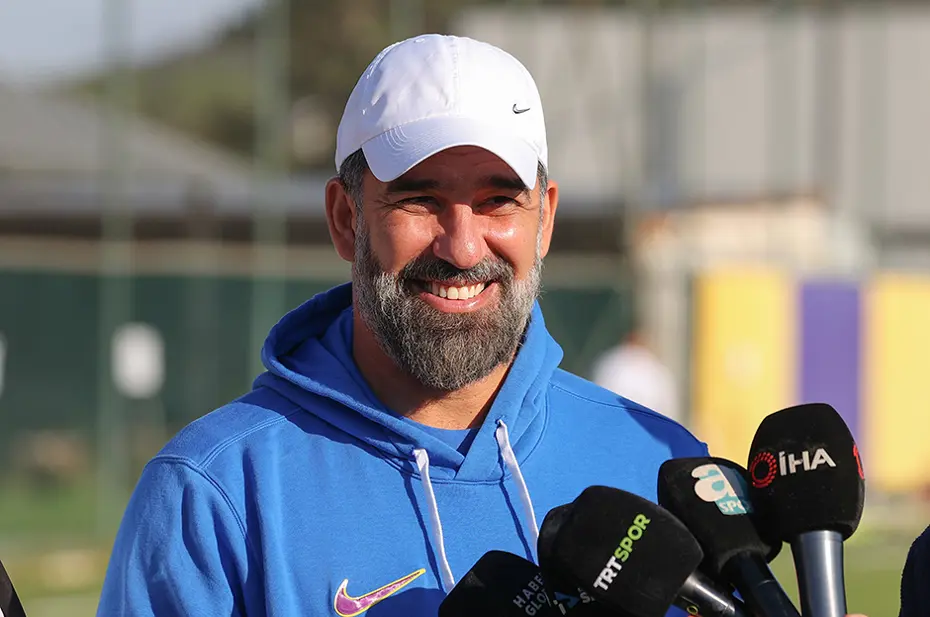 Arda Turan için transfer açıklaması: "2 yıllık anlaşma sağladık" - 3