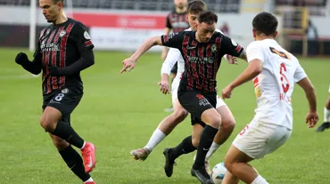 Çorum FK, Yeni Malatyaspor'u Diniyev'in golleriyle yendi