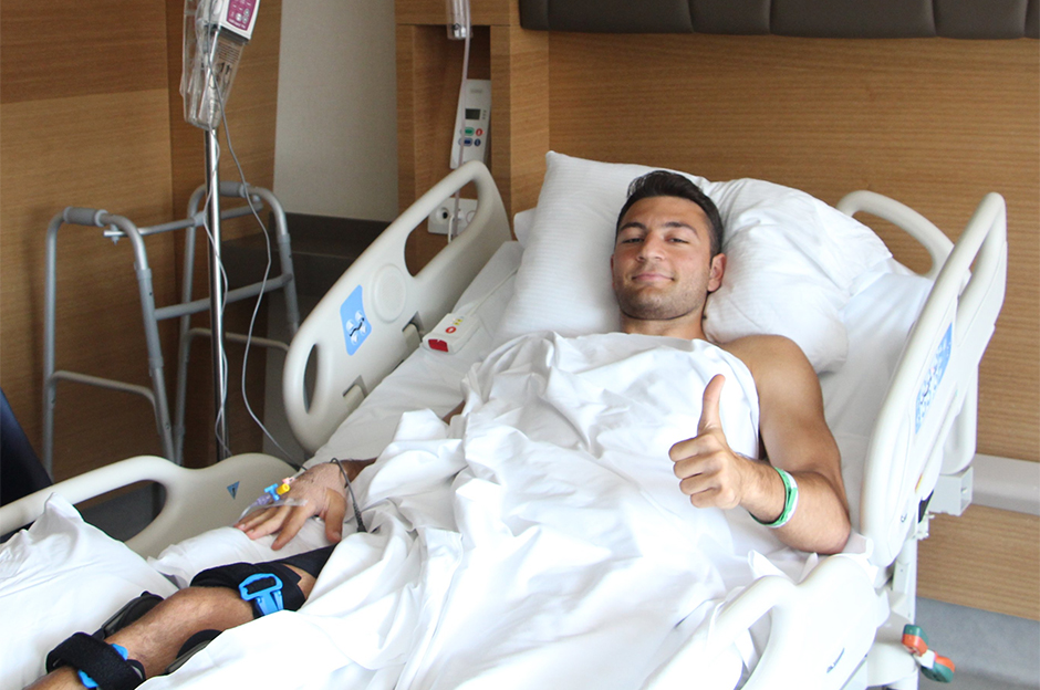 Emrecan Uzunhan ameliyat oldu