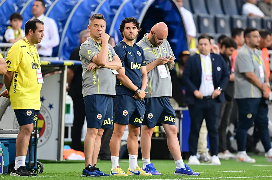 Fenerbahçe - Lille maçından kareler: Mourinho'dan Tadic sürprizi - 9 Fenerbahçe - Lille maçından kareler: Mourinho'dan Tadic sürprizi - 9