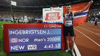 Jakob Ingebrigtsen'den Brüksel'de dünya rekoru