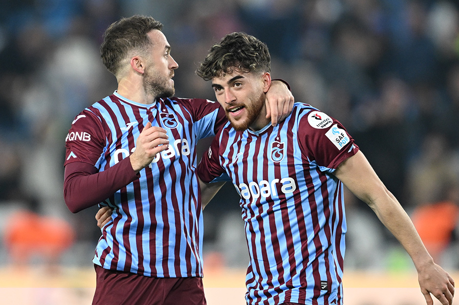 "Visca kral, Malheiro kahraman!" - Spor yazarları Trabzonspor için ne dedi?