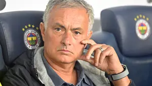 Jose Mourinho için kulüp ismi verdiler: "Görevi üstlenmek istiyor" Jose Mourinho için kulüp ismi verdiler: "Görevi üstlenmek istiyor"