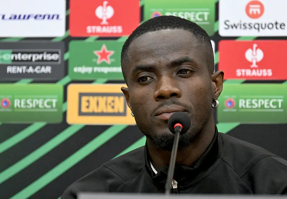 Burak Yılmaz'dan Eric Bailly kararı - 6