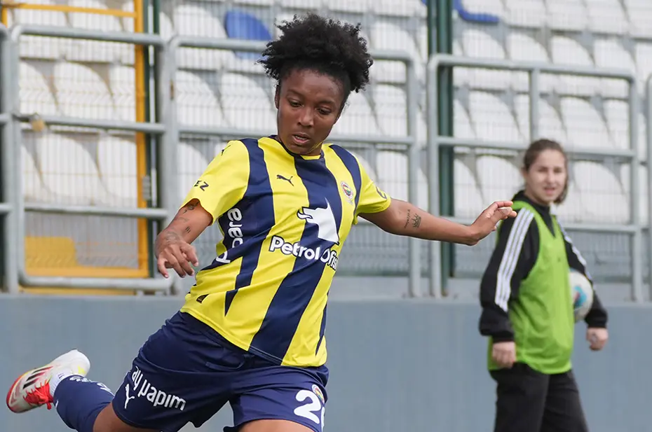 Kadınlar derbisinde Fenerbahçe kazandı - 5