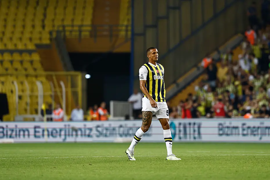 Fenerbahçe'de sakatlık kabusu! İşte sakat futbolcuların son durumu - 3 Fenerbahçe'de sakatlık kabusu! İşte sakat futbolcuların son durumu - 3
