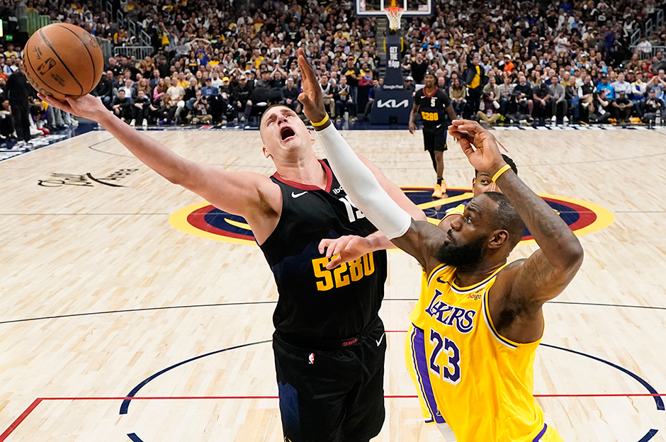 Denver Nuggets sadece 44 saniye önde götürdüğü maçı kazanıp seriyi 2-0'a getirdi