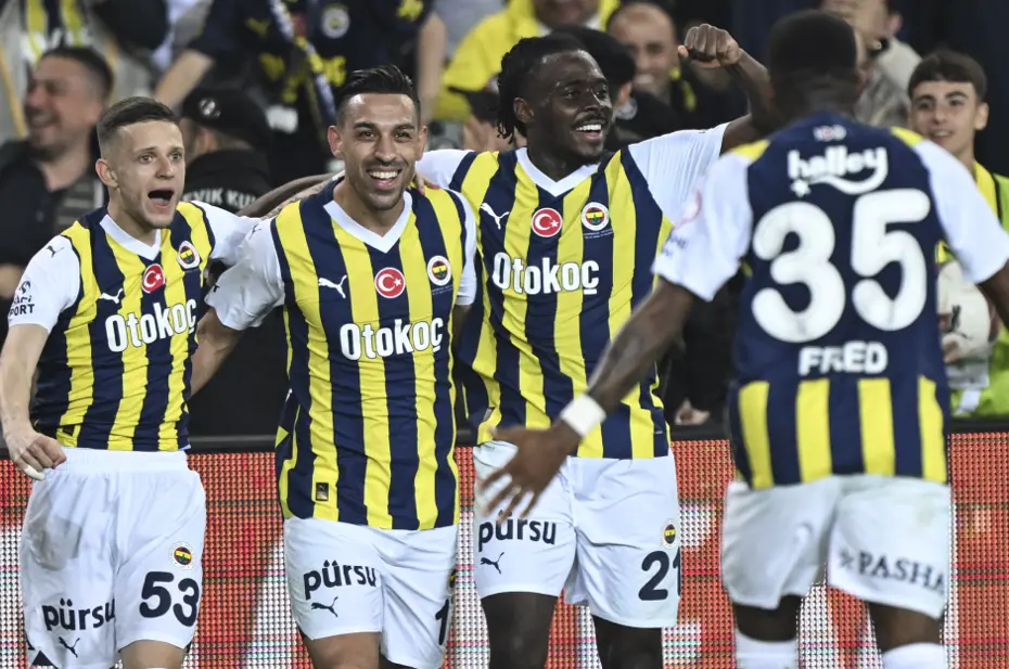 Fenerbahçe'de Rade Krunic gelişmesi: Karar çıktı - 7 Fenerbahçe'de Rade Krunic gelişmesi: Karar çıktı - 7