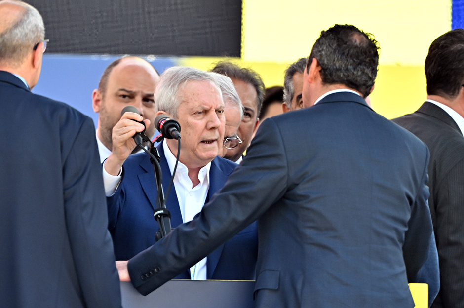 Aziz Yıldırım: "Ali Koç 'Gerekirse kavga edelim' dedi"