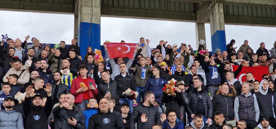 Sırbistan Ligi'nde depremzede çocuklar için oyuncak toplandı - 8