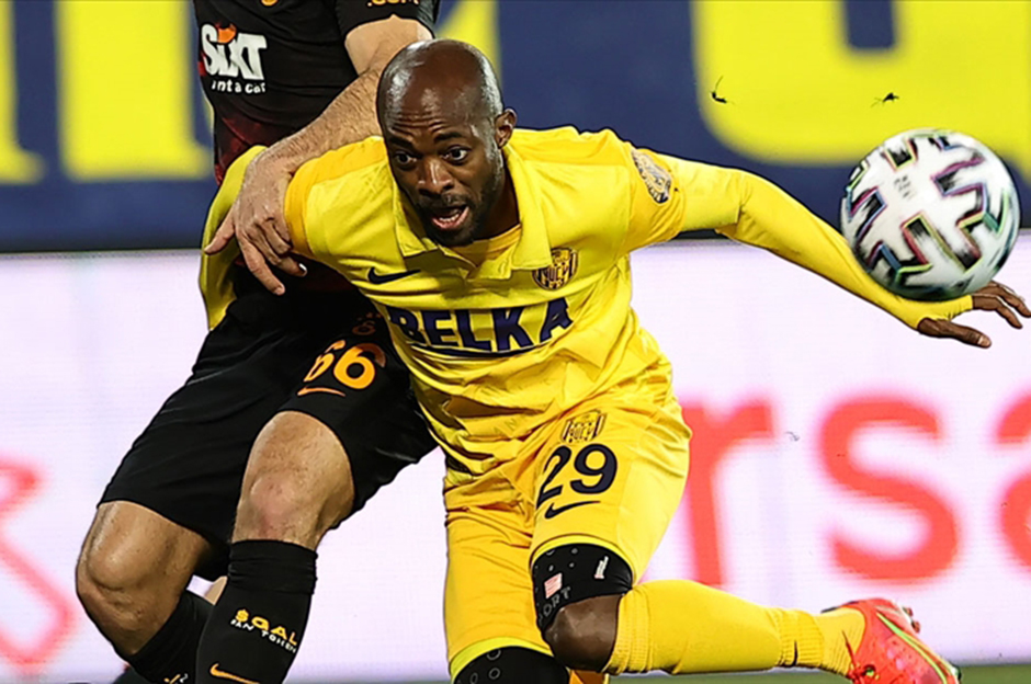 Çorum FK'dan yabancı futbolcu transferi