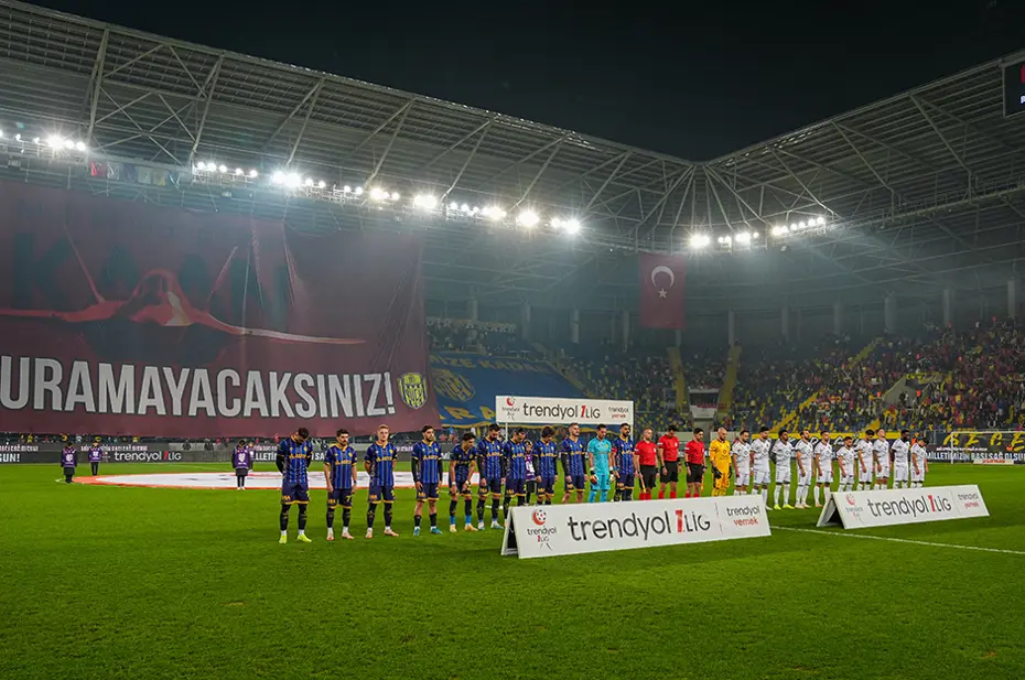 Ankaragücü taraftarından TUSAŞ için anlamlı koreografi - 4