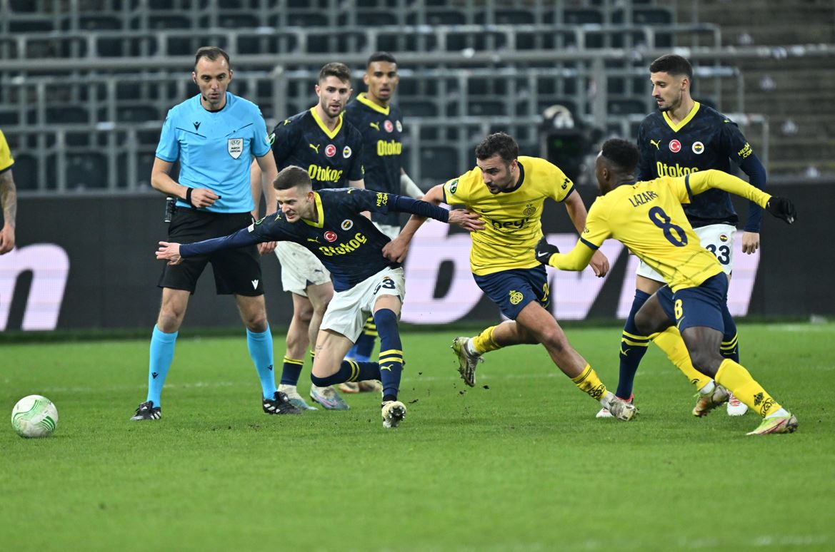 Fenerbahçe Union Saint Gilloise maçını canlı şifresiz veren kanallar hangileri? FB - Union SG canlı yayın bilgisi | Fenerbahçe maçını veren yabancı kanalların listesi