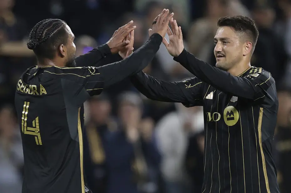 Los Angeles'tan sürpriz Cengiz Ünder kararı: Fenerbahçe'nin belirlediği rakam servet değerindeydi - 3