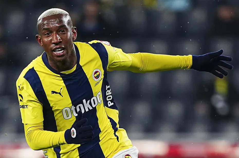 Talisca'nın Türkiye'ye döner dönmez gizlice gittiği mekan gündem oldu - 3 Talisca'nın Türkiye'ye döner dönmez gizlice gittiği mekan gündem oldu - 3