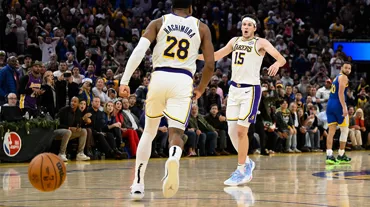 Nefes kesen maç: Los Angeles Lakers son saniye basketiyle kazandı