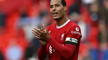 Virgin Van Dijk'dan Liverpool'daki geleceğiyle ilgili açıklama