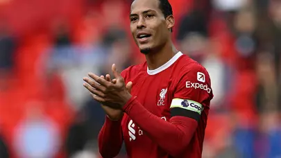 Virgil van Dijk'ı isteyen Galatasaray'a kötü haber