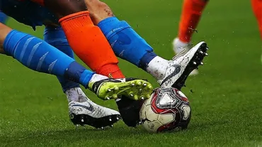 AZ Alkmaar -NEC Nijmegen maçında korkutan sakatlık