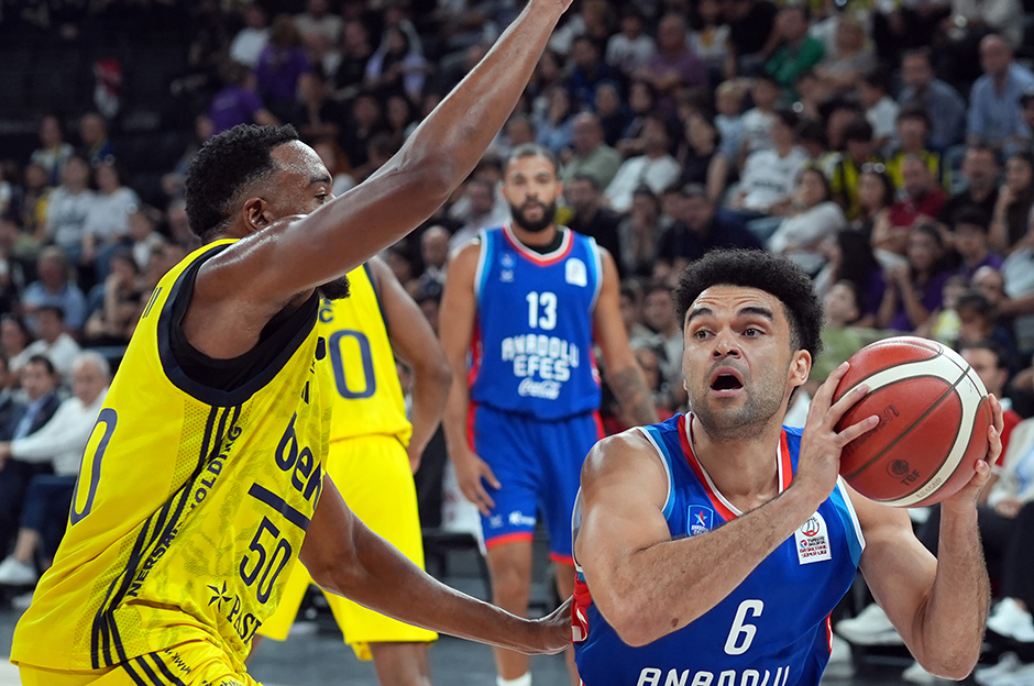 Cumhurbaşkanlığı Kupası'nın MVP'si Elijah Bryant