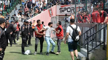 Diyarbakır'daki maçta olay: 3 bin taraftar stada giremedi, 14 gözaltı