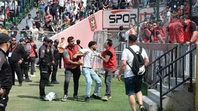 Diyarbakır'daki maçta olay: 3 bin taraftar stada giremedi, 14 gözaltı