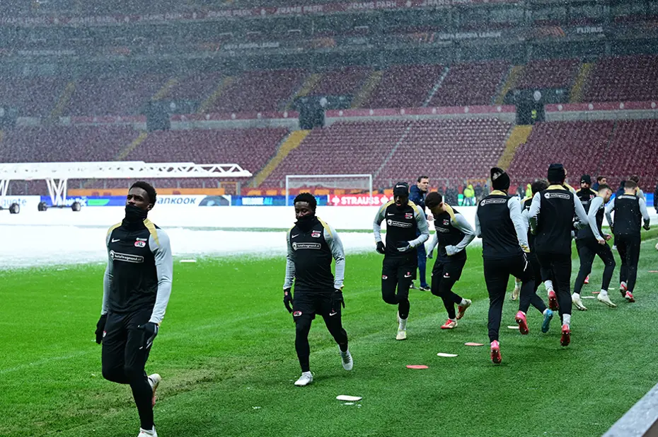 Galatasaray-AZ Alkmaar maçı öncesi RAMS Park zemininde son durum - 5