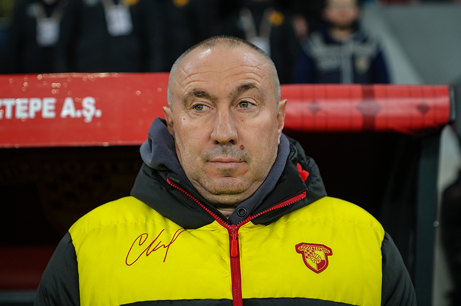 Stoilov açıkladı: Juan, Romulo, Emersonm