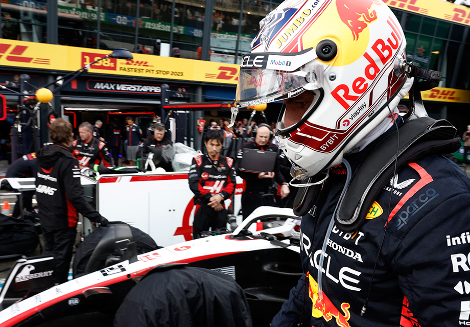 Max Verstappen, Sebastian Vettel'in rekorunu egale etti