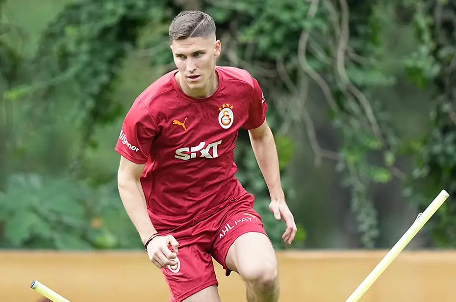 Tek antrenman yetti: Okan Buruk'tan Sallai kararı - 4