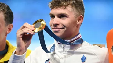 Fransız yüzücü Leon Marchand'dan olimpiyat rekoru