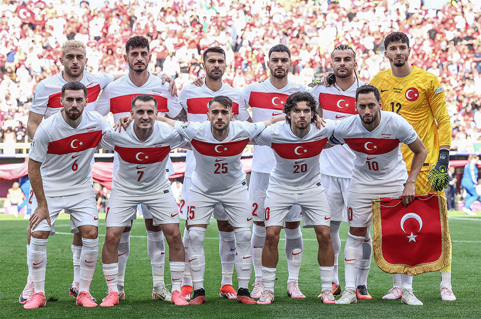 Premier Lig'e bir milli futbolcu daha: "Görüşmeler olumlu"