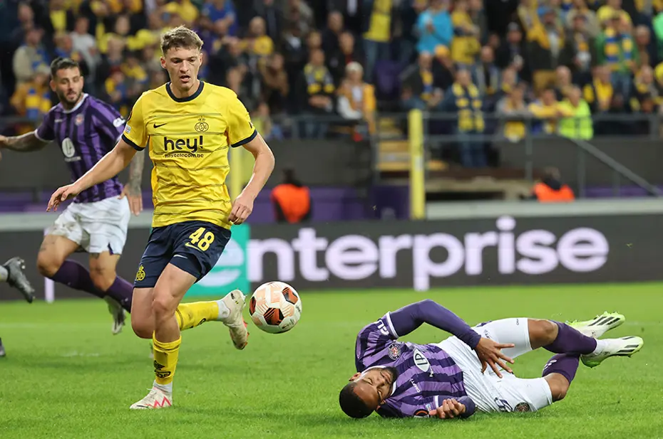 Fenerbahçe'nin rakibi Union Saint Gilloise'da stoper krizi - 5