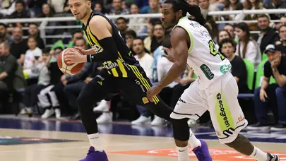 Fenerbahçe Beko'un 21 maçlık galibiyet serisi Merkezefendi'de son buldu