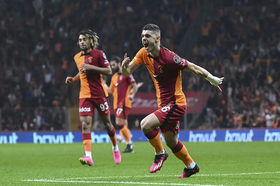 Galatasaray Transfer Haberleri | Milot Rashica için Norwich City'e 2 teklif - 8 Galatasaray Transfer Haberleri | Milot Rashica için Norwich City'e 2 teklif - 8