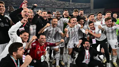 Bakan Bak ve TFF'den Beşiktaş'a tebrik