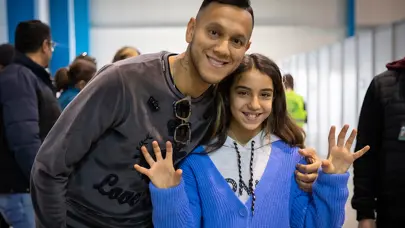 Beşiktaşlı oyuncu Josef, bir depremzede çocuğu evlat edinmek istiyor