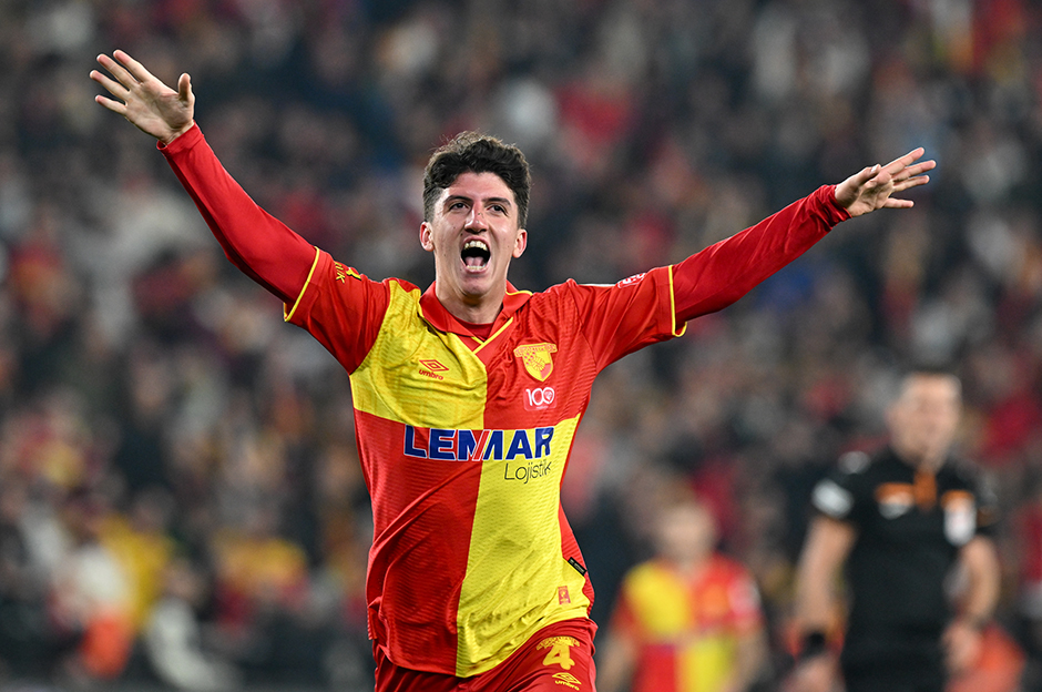 Göztepe savunmasında 2 ayrılık yolda