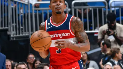 NBA'de Phoenix Suns ve Washington Wizards arasında dev takas