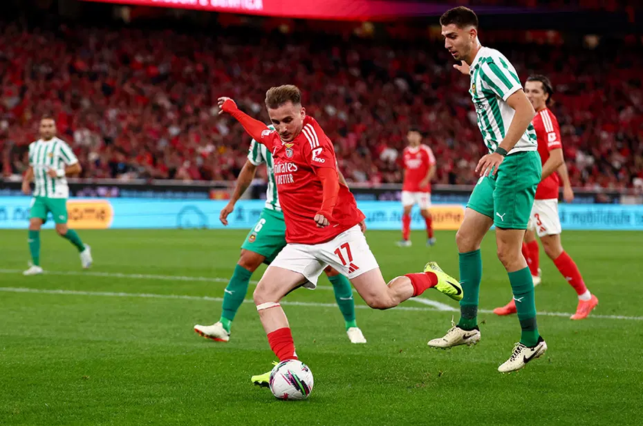 Kerem Aktürkoğlu, Benfica'da tarihi değiştirdi: 59 yıl sonra en iyisi - 4