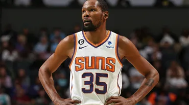 Kevin Durant'ten ilk maçında galibiyete 23 sayılık katkı