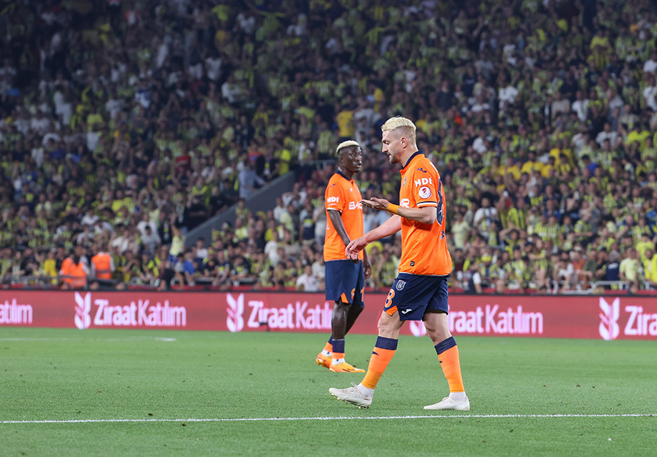 Başakşehir'de Caner Erkin kararı verildi