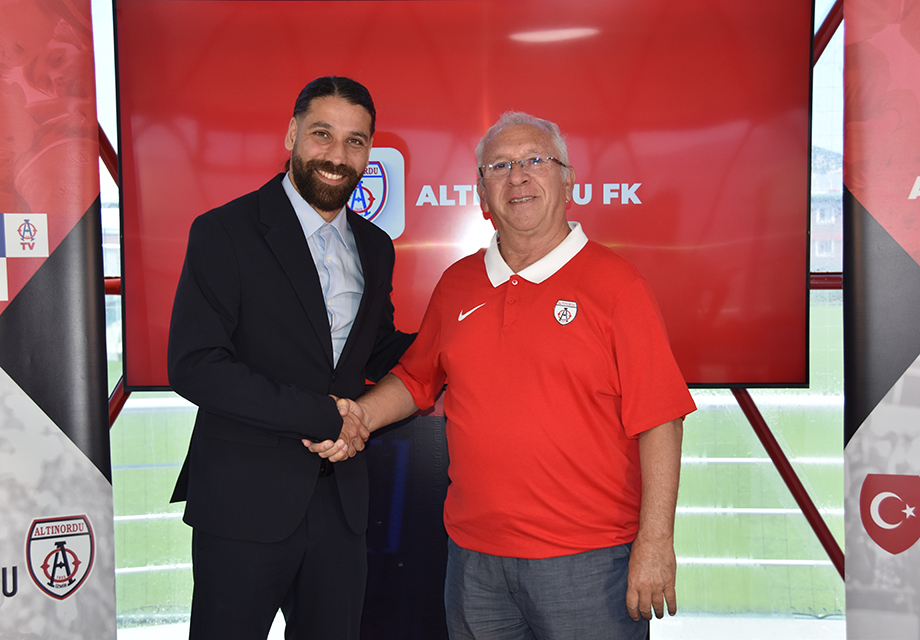 Olcay Şahan İzmir ekibinin başına geçti