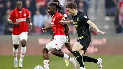 Yenilgisiz PSV, Feyenoord'a karşı puan farkını korudu